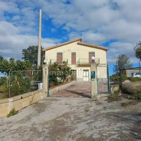 Villa in vendita a Caltanissetta