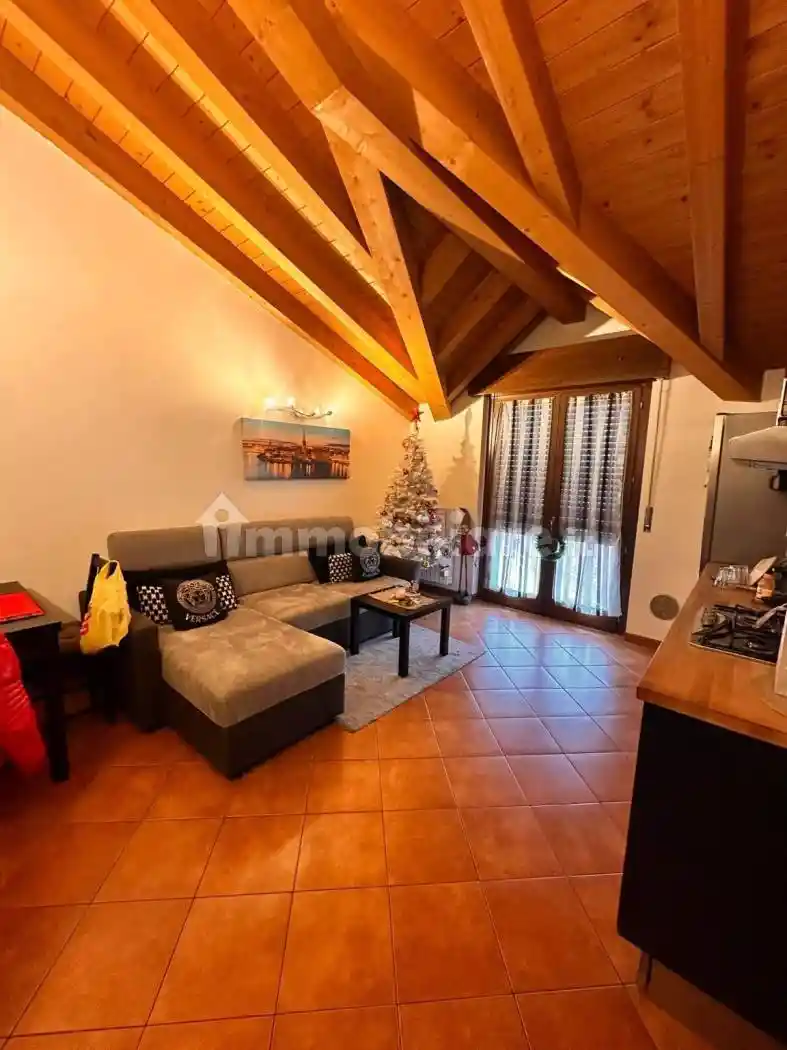 Appartamento in affitto a Senago