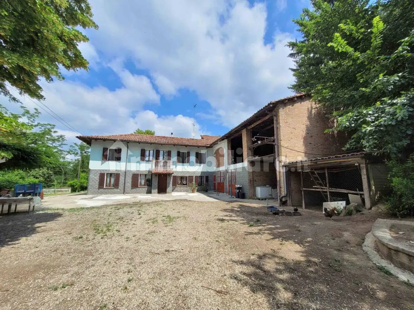 Rustico - Casale in vendita a Asti