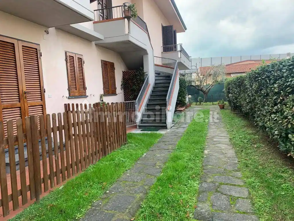 Appartamento in vendita a Massa