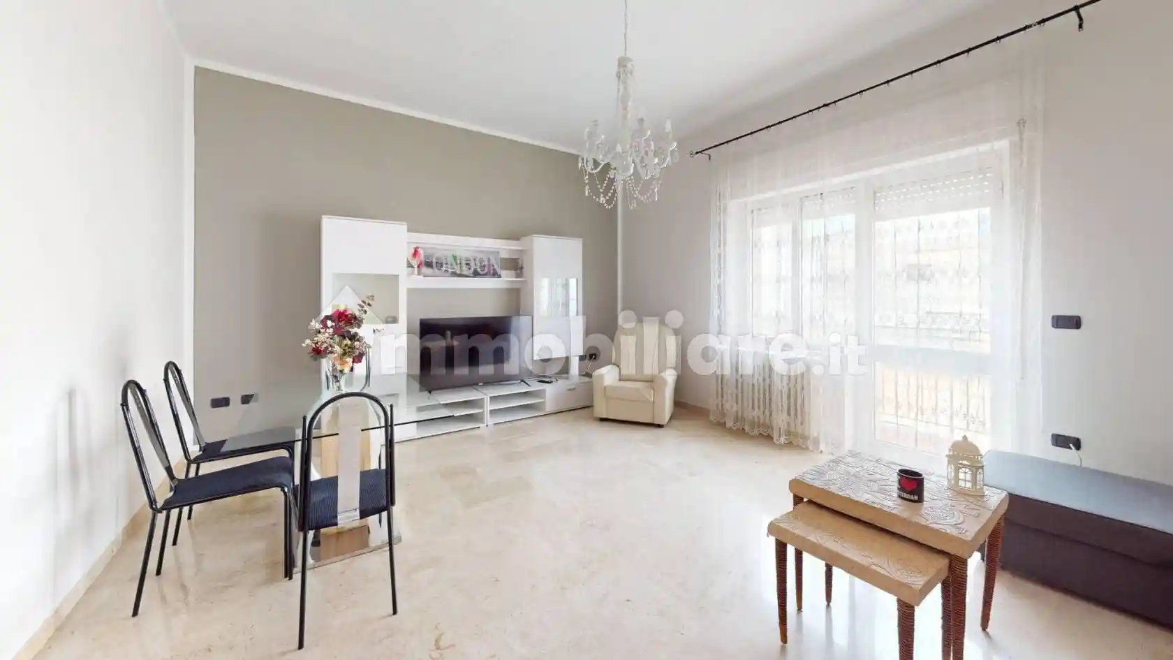 Palazzo - Edificio in vendita a Carovigno