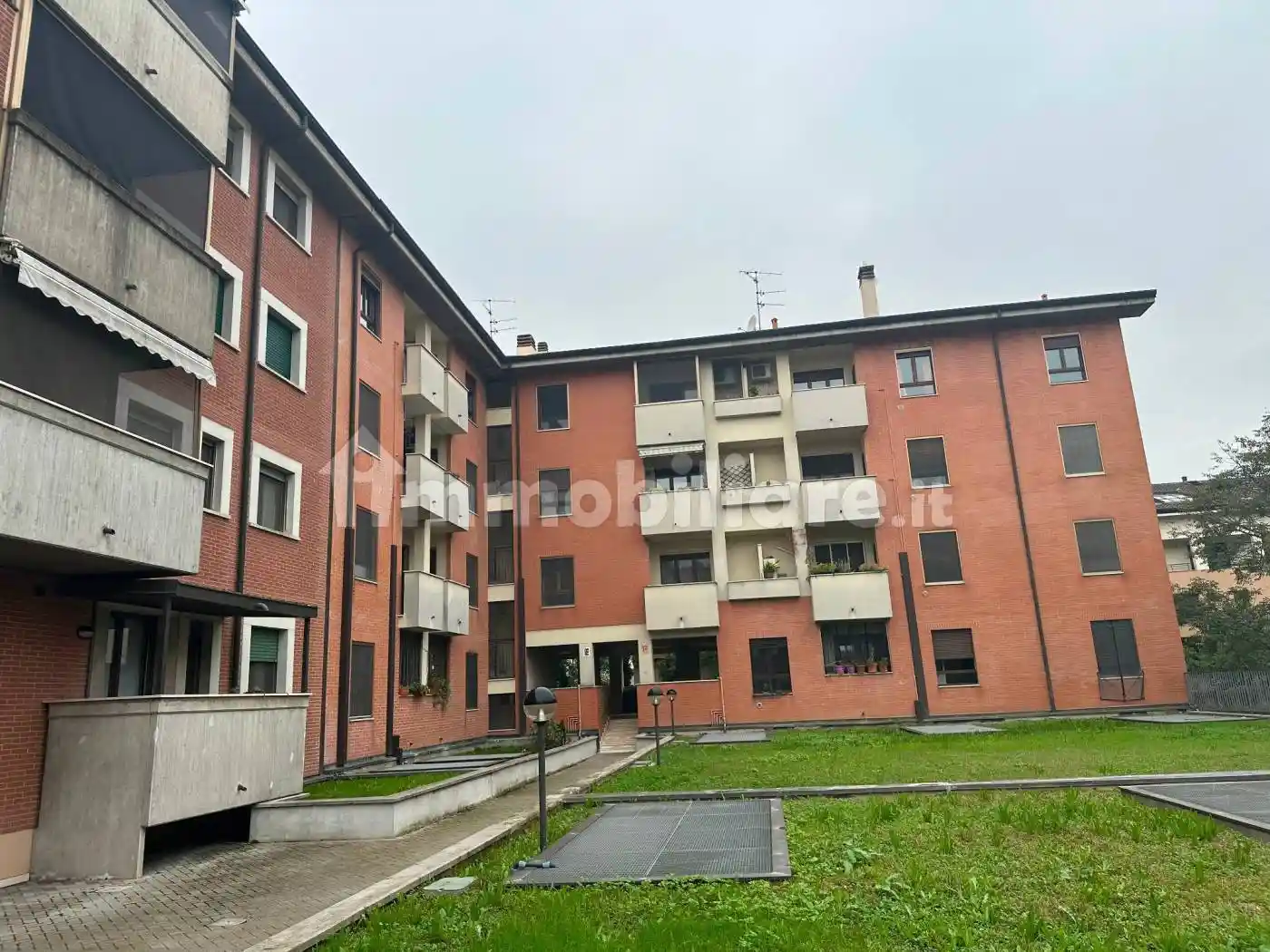 Trilocale via Caio Mario Cattabeni 1, Gratosoglio, Milano - foto 4