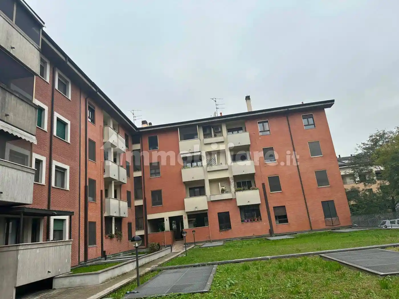 Trilocale via Caio Mario Cattabeni 1, Gratosoglio, Milano - foto 5