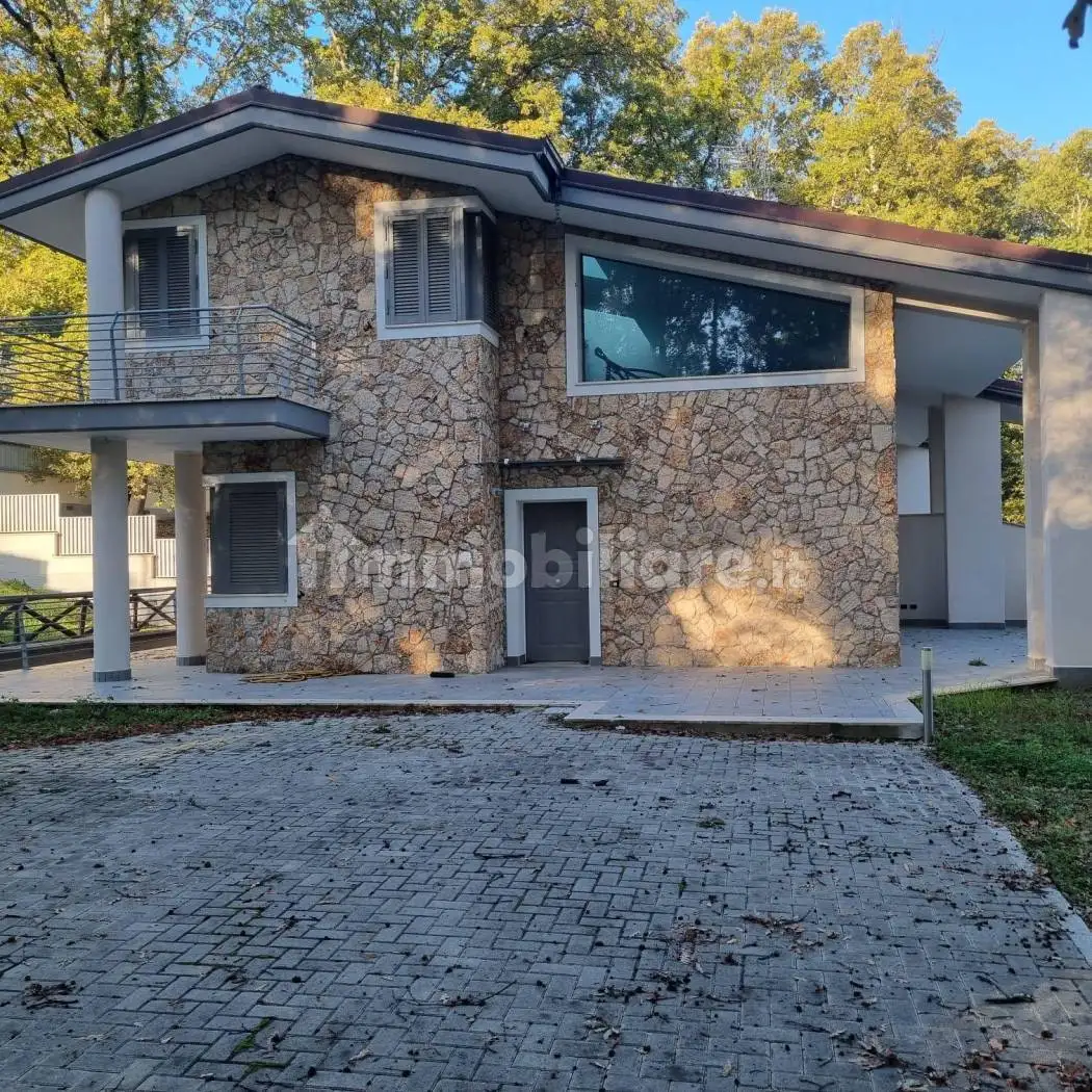 Villa in vendita a Nazzano