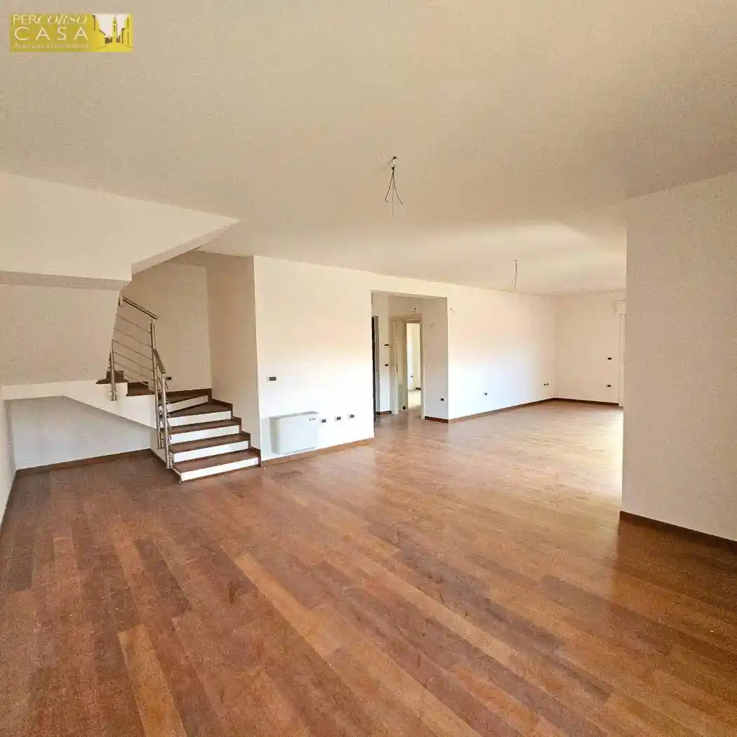 Appartamento zona Porta Madonna, Centro, Teramo - foto 2