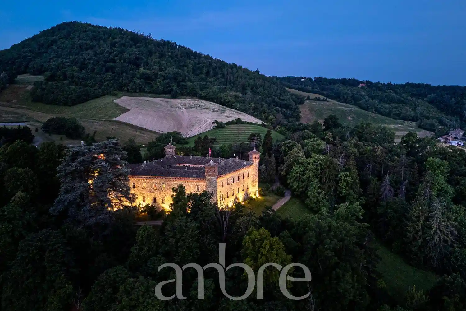 Villa in vendita a Gazzola