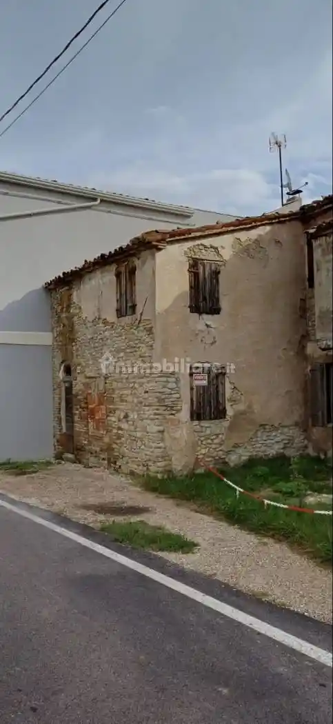 Rustico - Casale in vendita a San Clemente