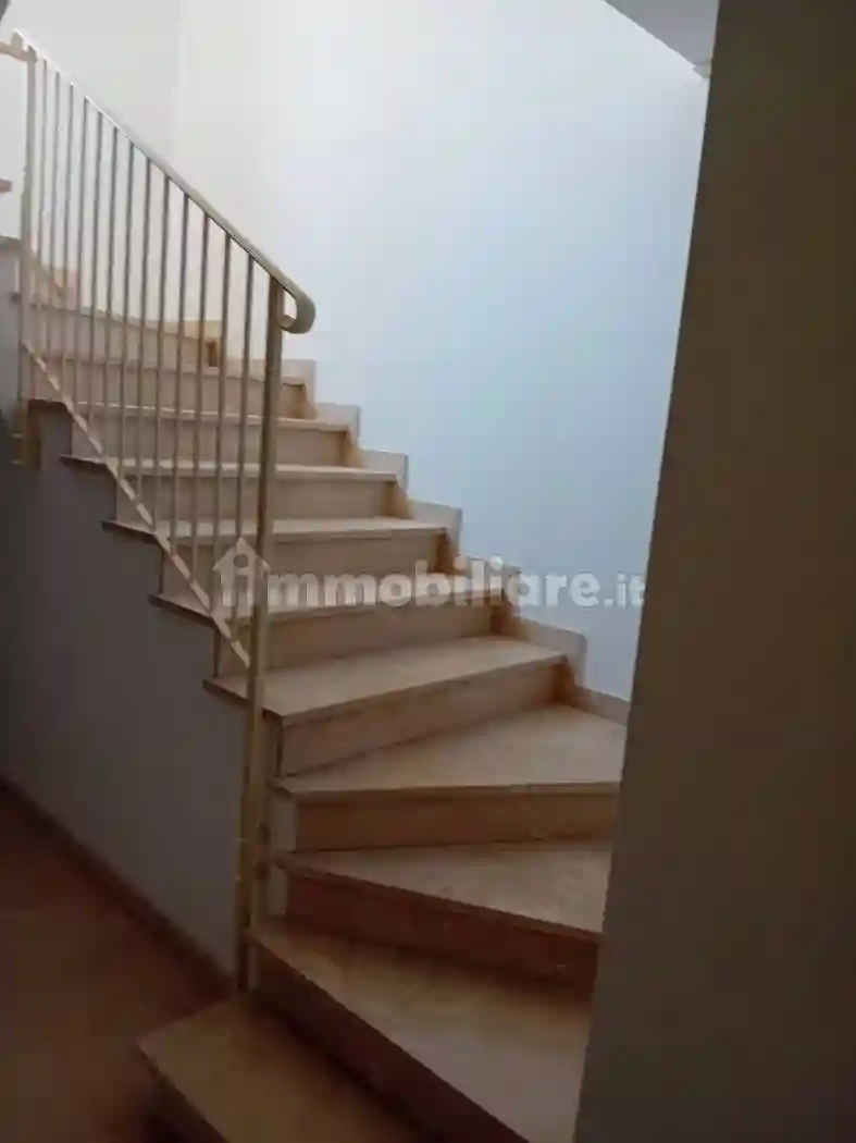 Trilocale via Piandebussi 7, Centro, Caldarola - foto 4