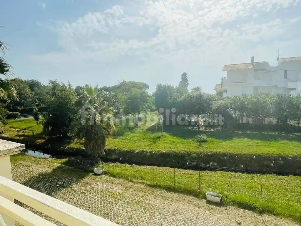 Appartamento in affitto a Montignoso