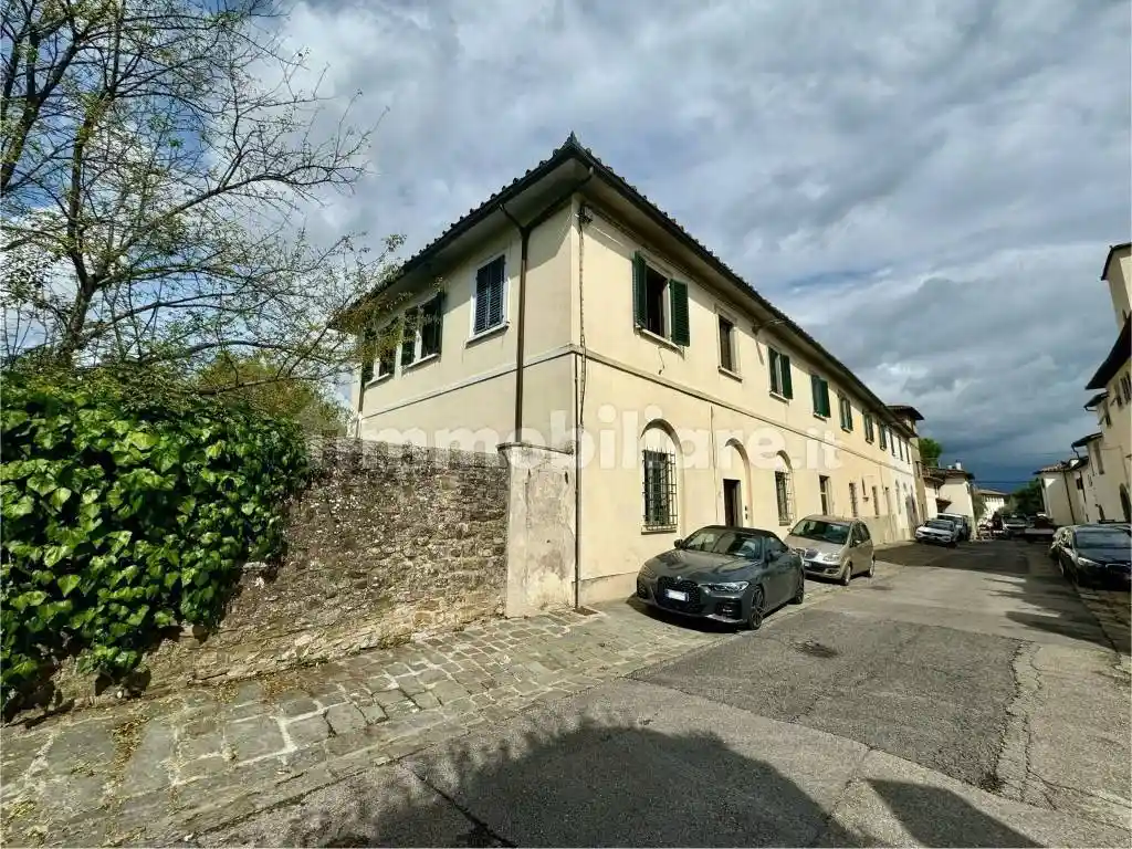 Casa indipendente in vendita a Firenze