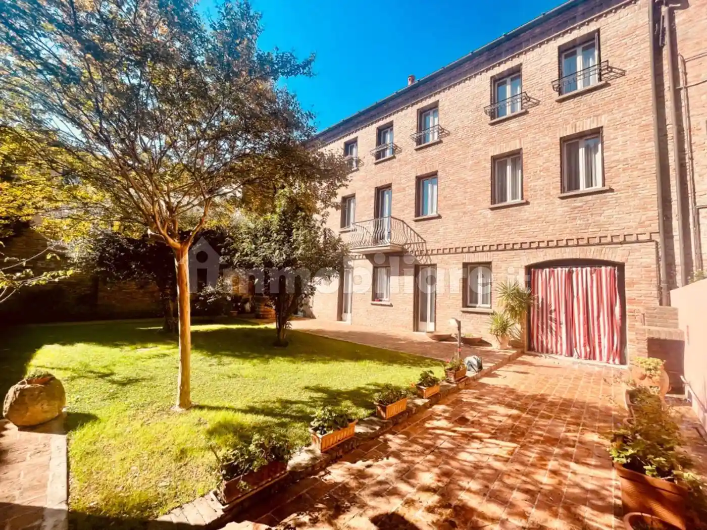 Casa indipendente in vendita a Ferrara