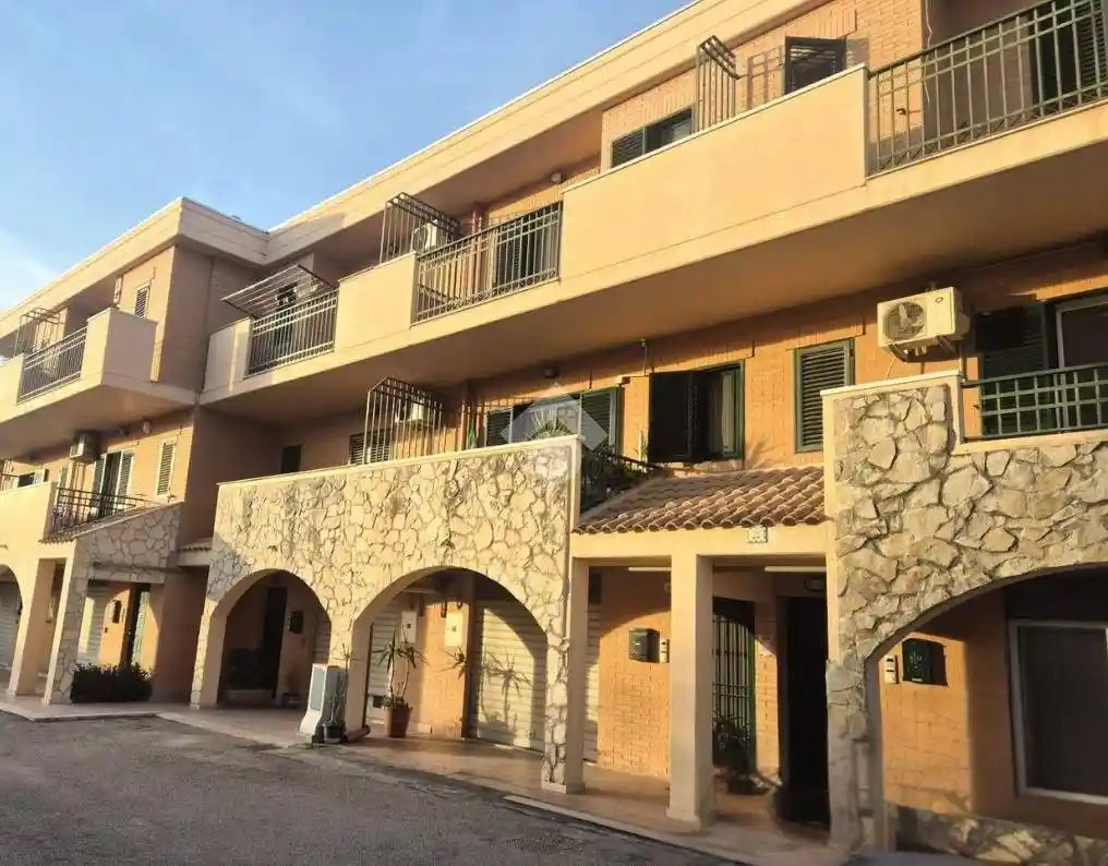 Villa a schiera via Francesco Paolo Colecchia 34, Comparto Biccari, Foggia - foto 2