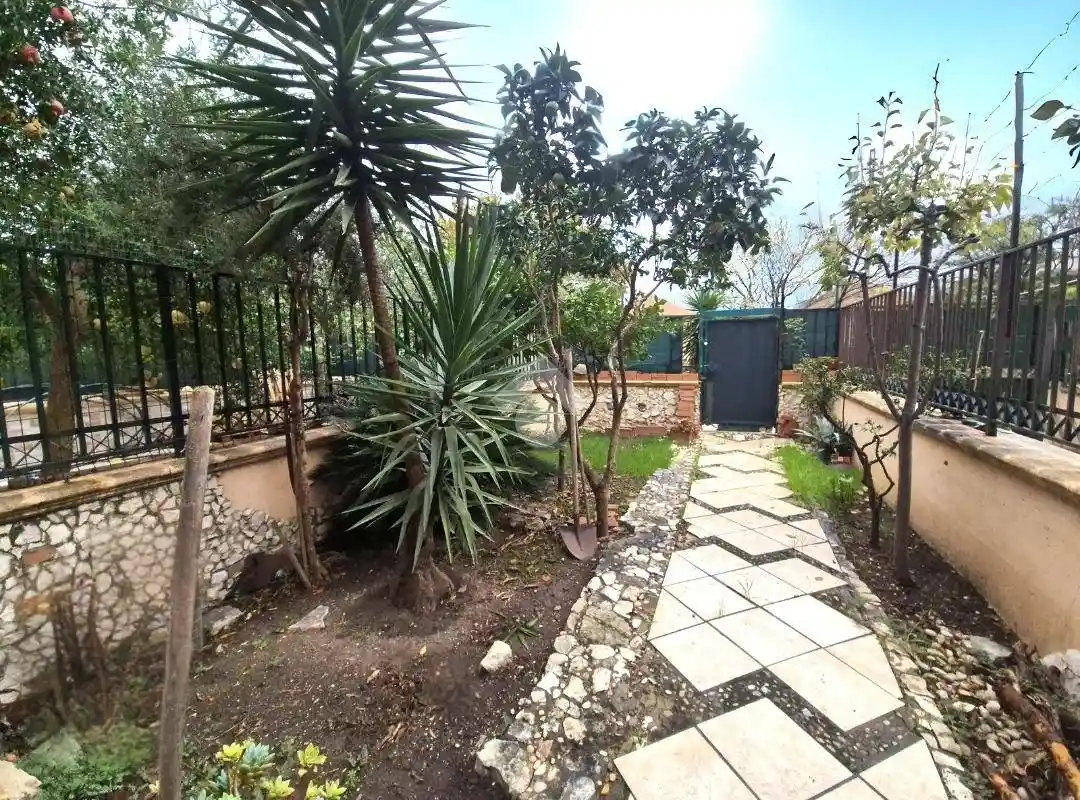 Villa a schiera via Francesco Paolo Colecchia 34, Comparto Biccari, Foggia - foto 4