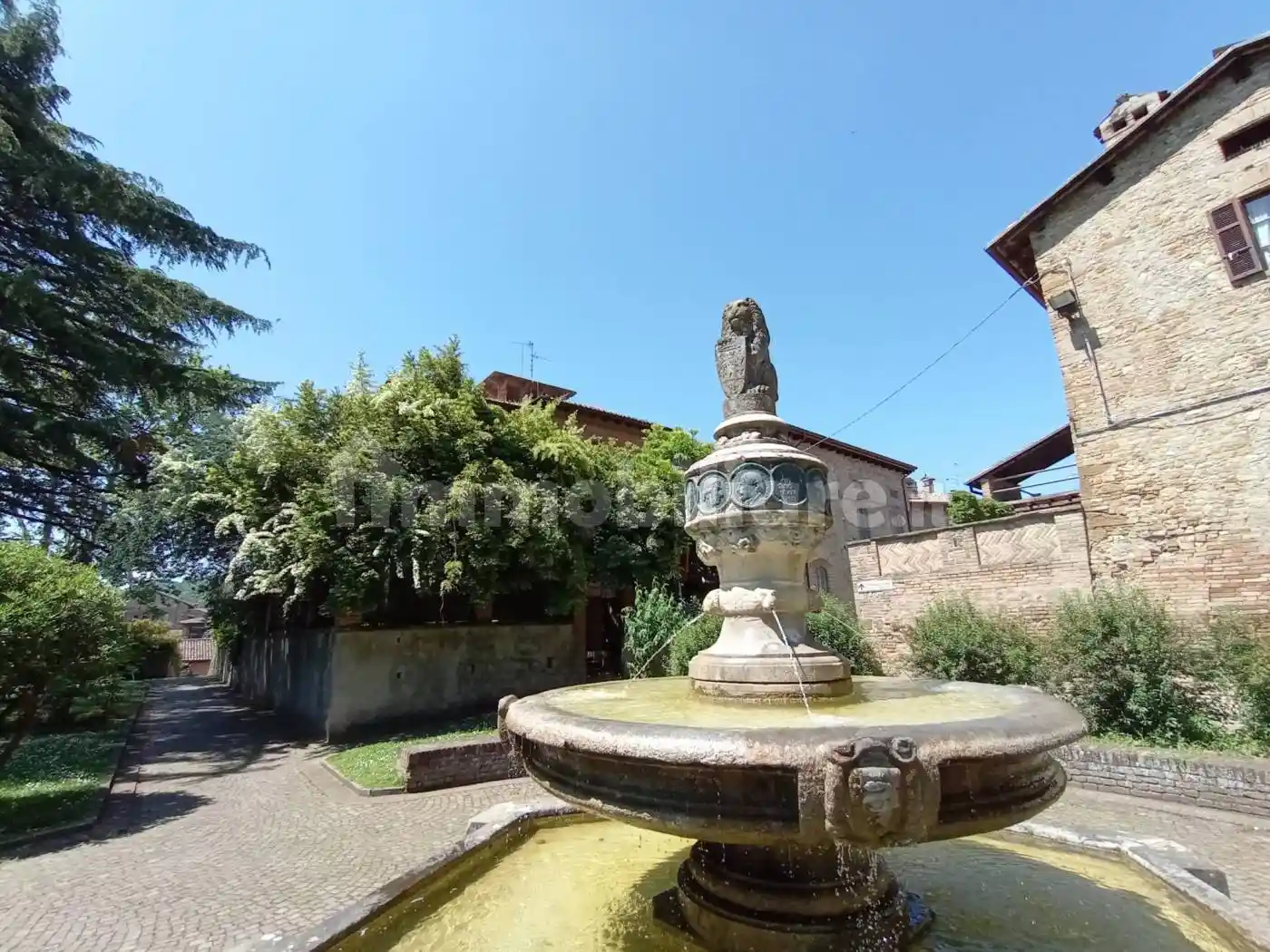 Villa in vendita a Castell'Arquato