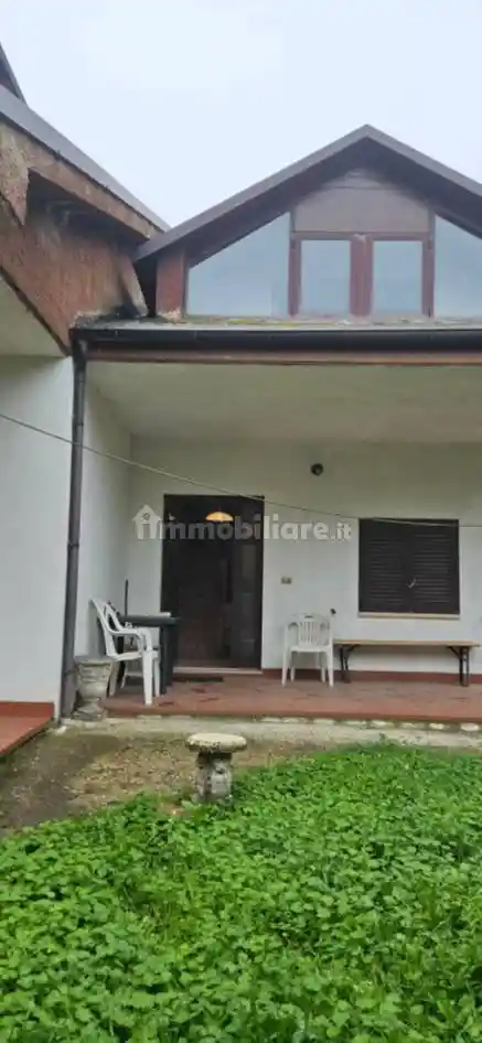 Villa in vendita a San Ginesio