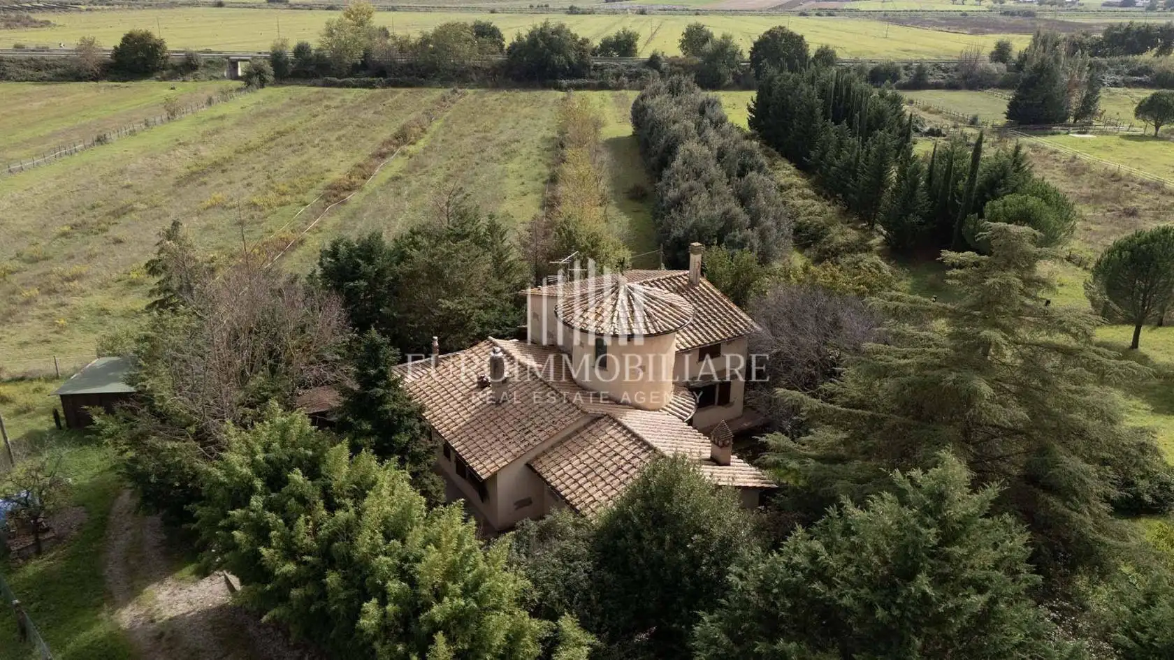 Villa in vendita a Castiglione del Lago