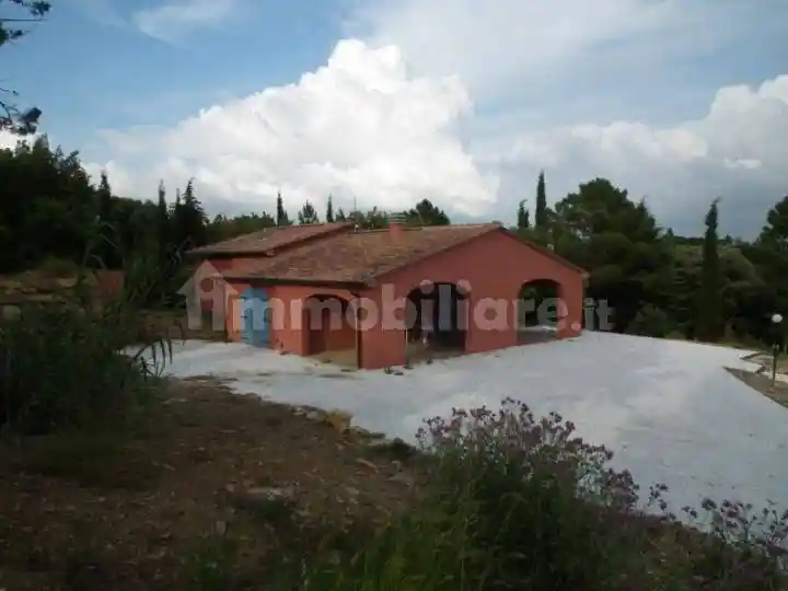 Villa in vendita a Monteverdi Marittimo