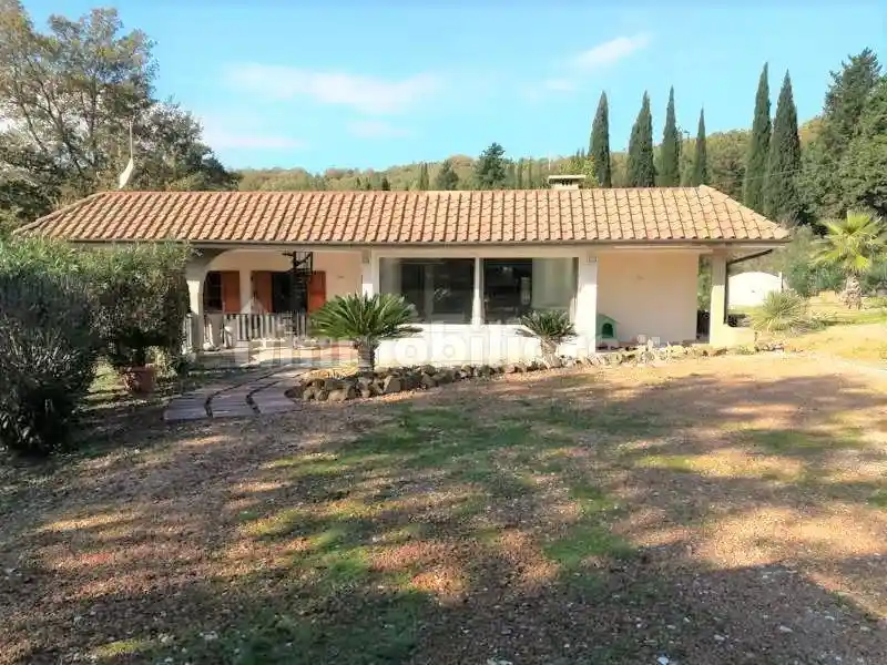 Villa in vendita a Monteverdi Marittimo