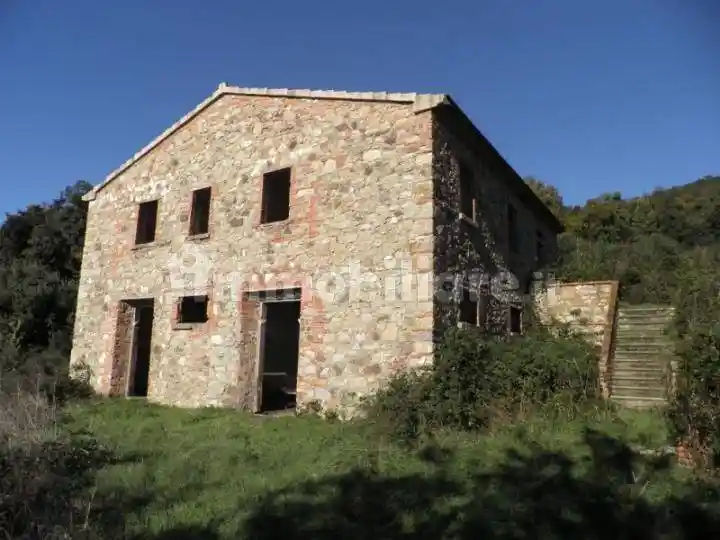 Rustico - Casale in vendita a Monteverdi Marittimo