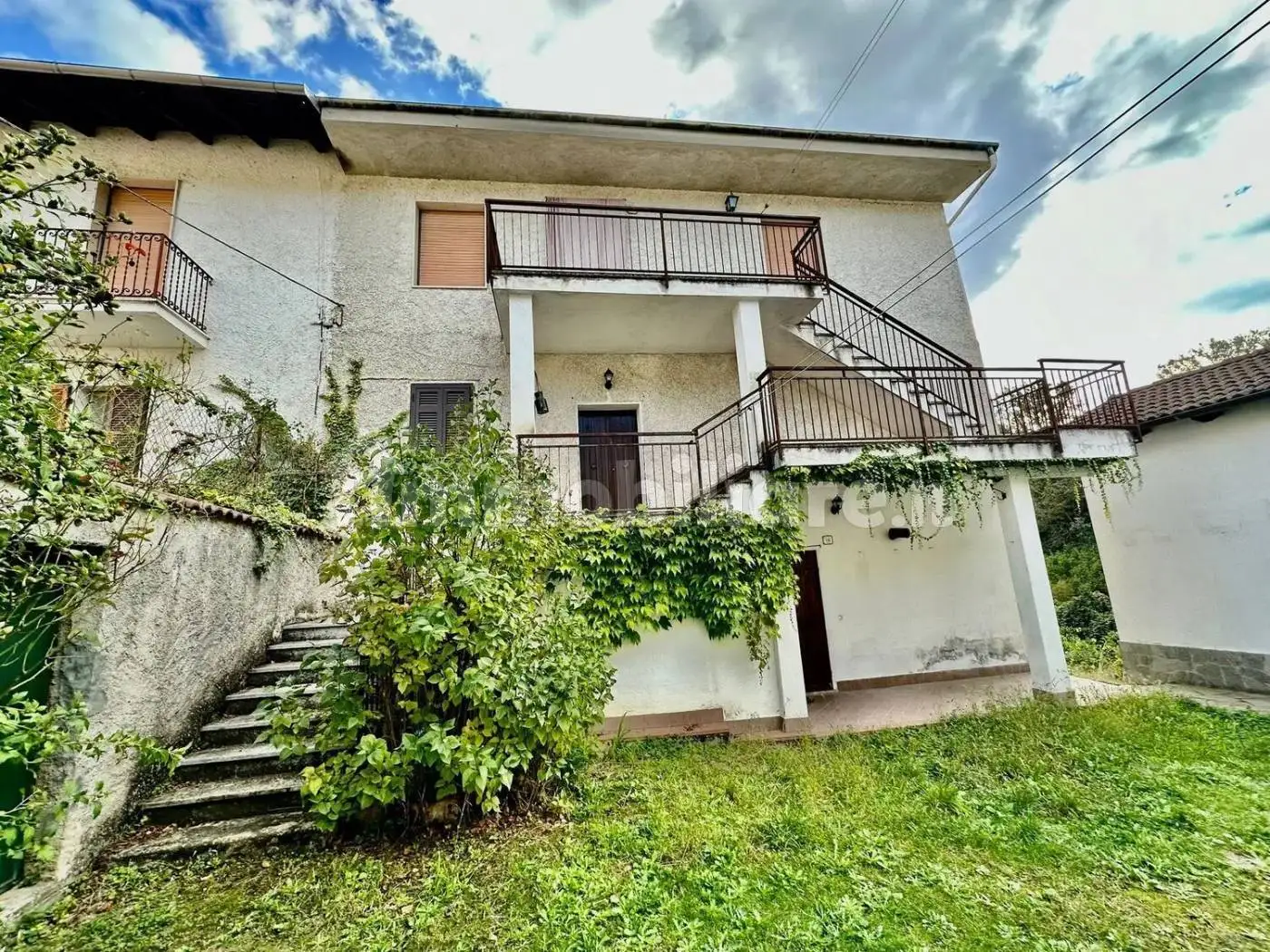 Villa in vendita a Grognardo