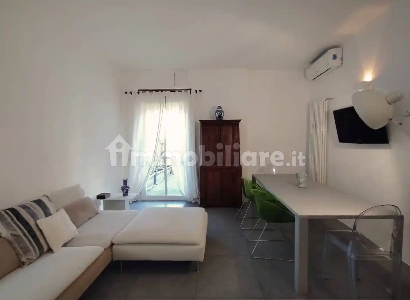 Palazzo - Edificio in Affitto - foto 5