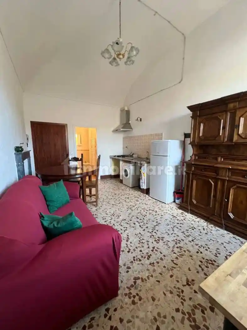 Appartamento in affitto a Volterra