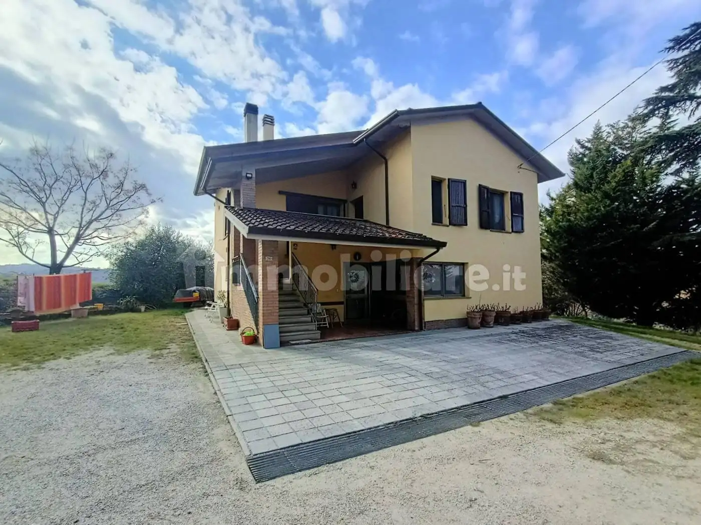 Villa in vendita a Longiano