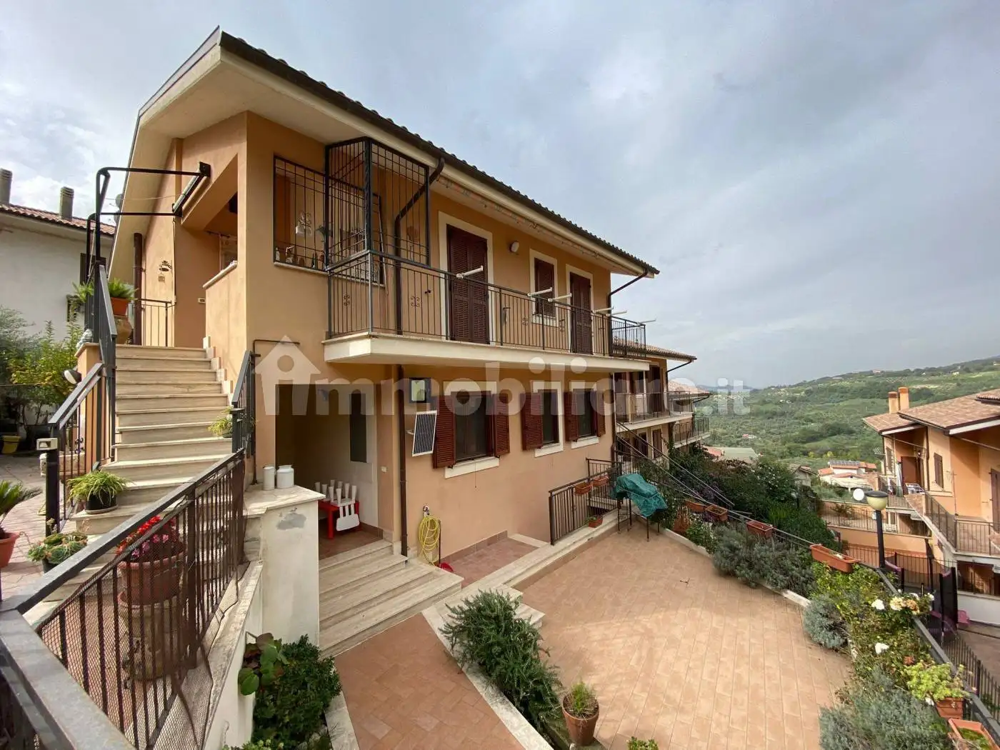 Appartamento in vendita a Toffia