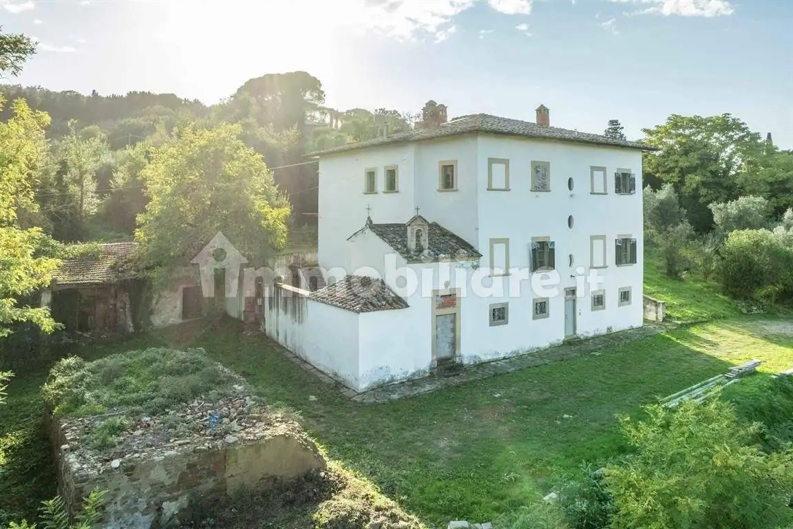 Villa in vendita a Arezzo