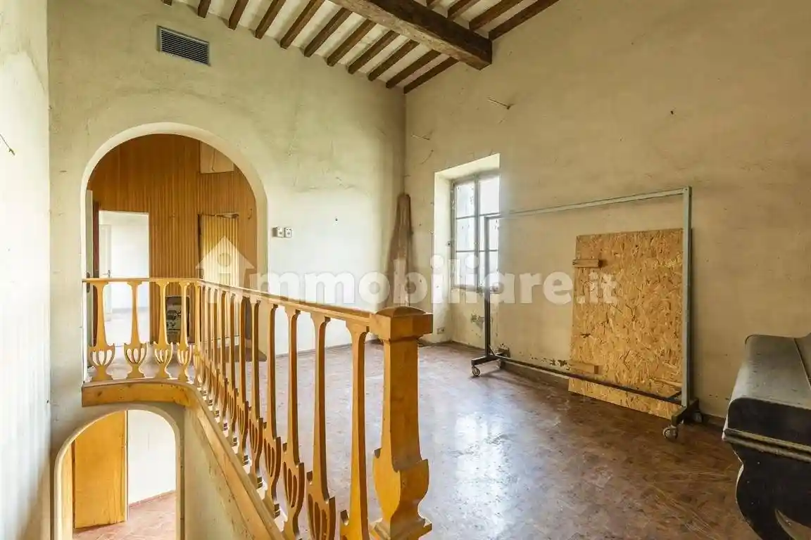 Villa unifamiliare, da ristrutturare, 600 m², Agazzi, Arezzo - foto 5