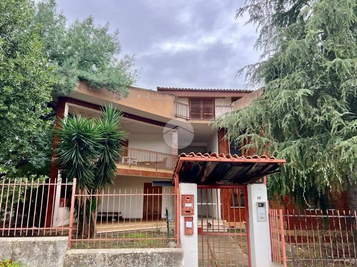 Appartamento in vendita a Carolei