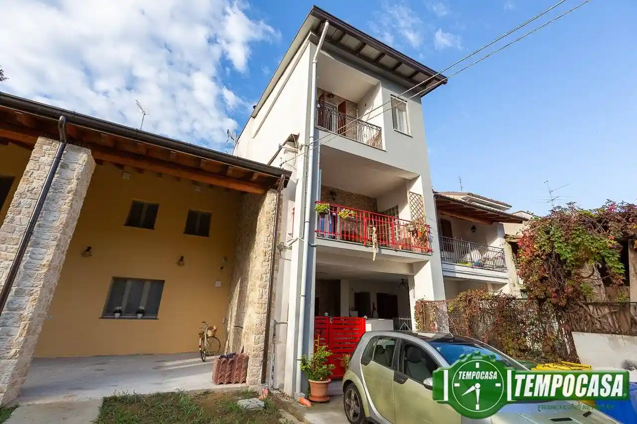 Casa indipendente in vendita a Vaiano Cremasco