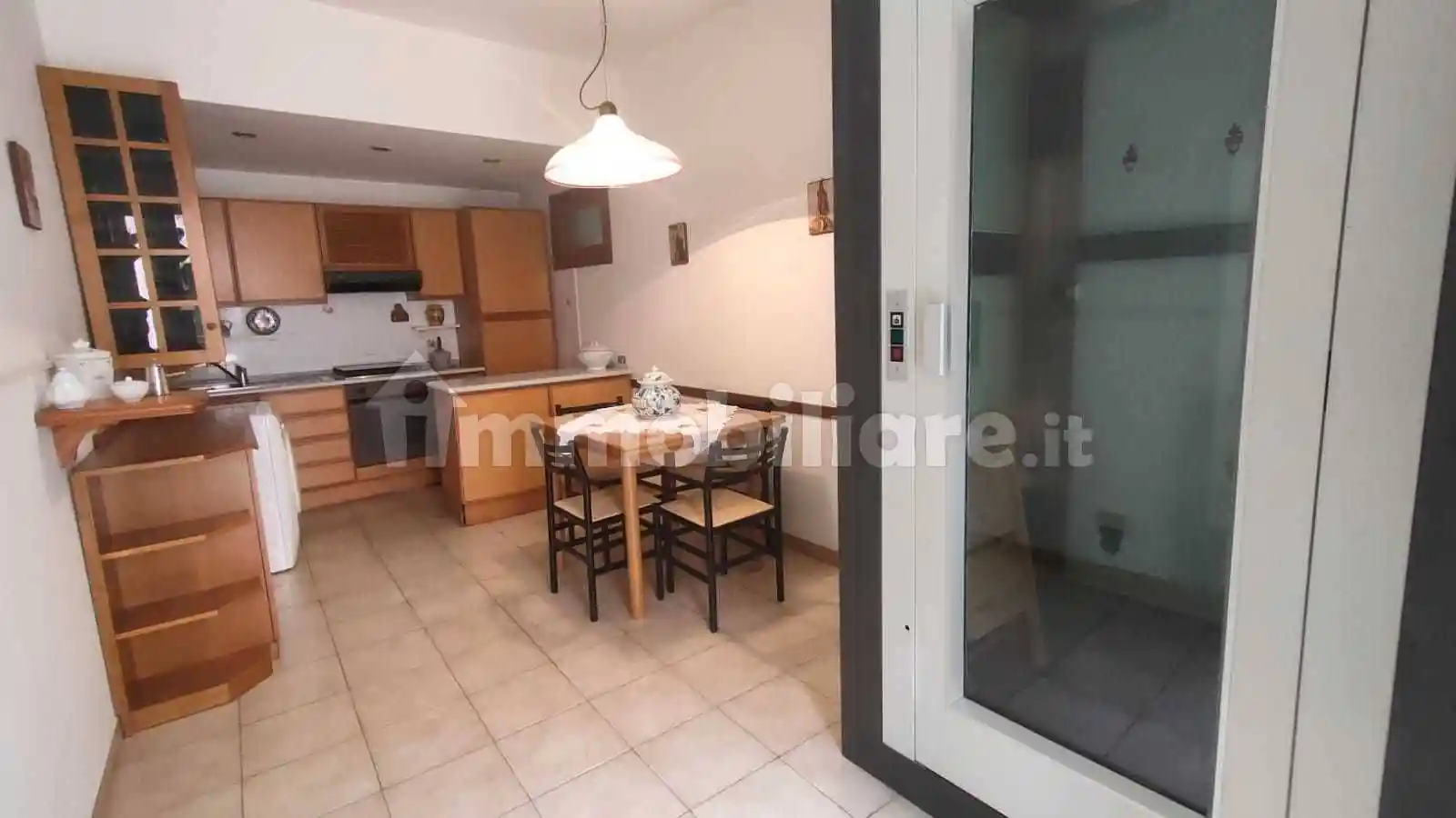 Casa indipendente in vendita a Luni