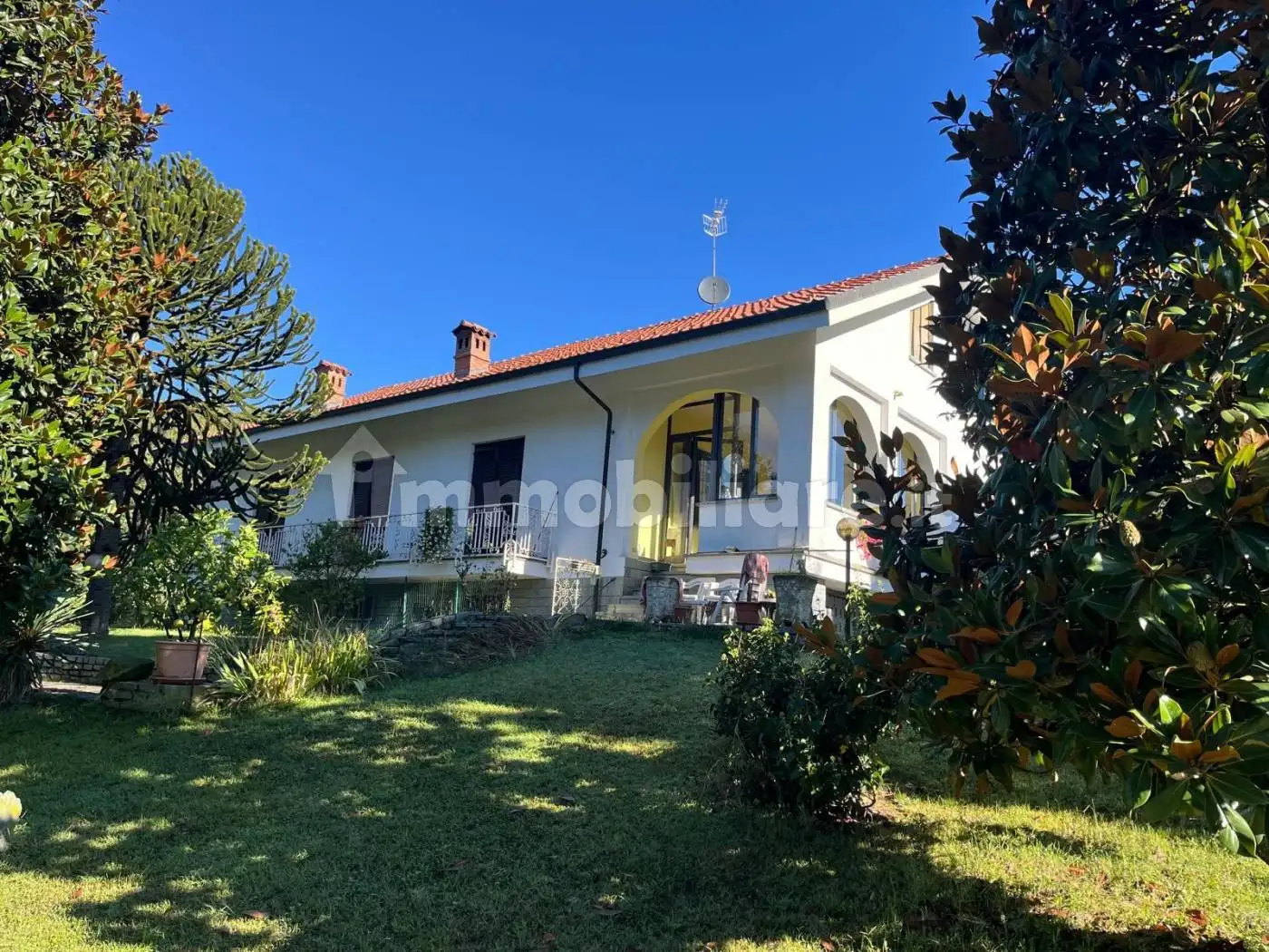 Villa in vendita a Santo Stefano Roero