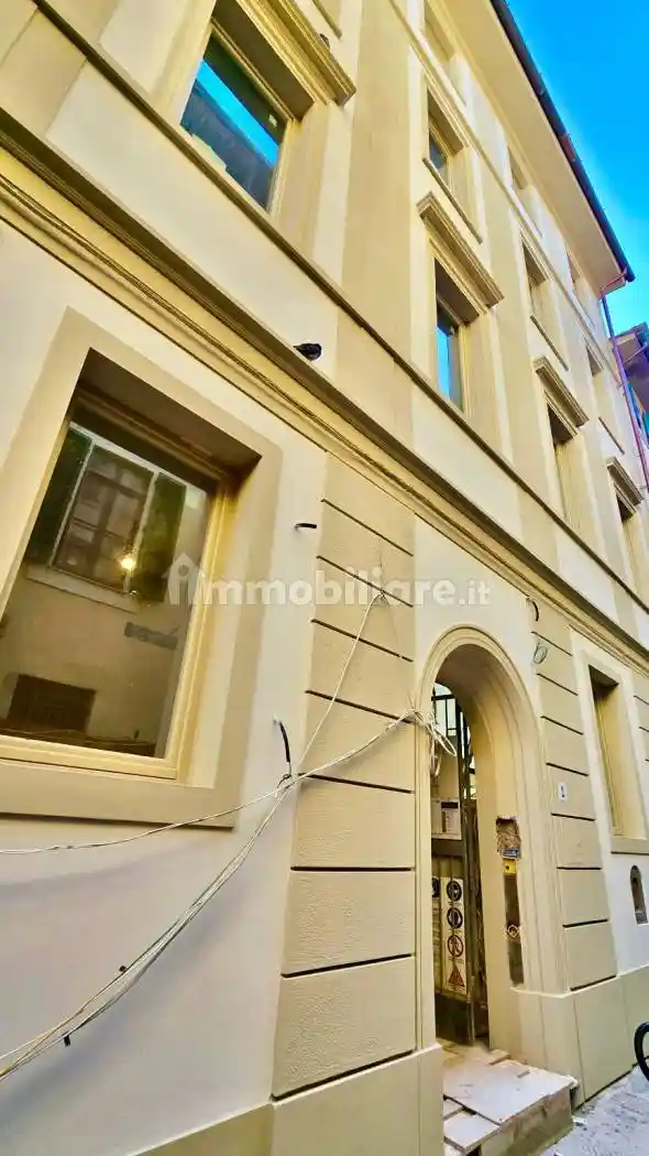 Palazzo - Edificio in vendita a Firenze
