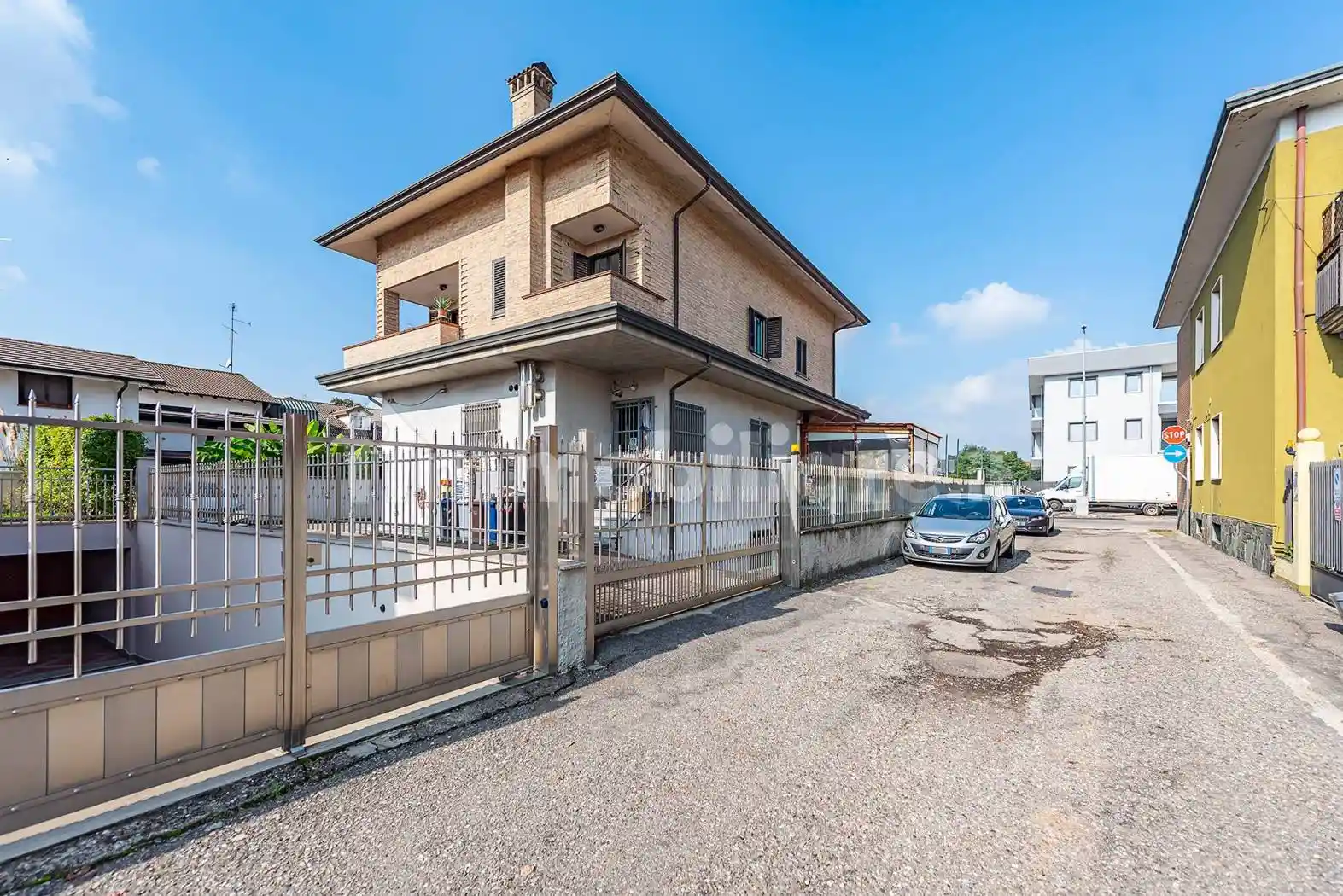 Casa indipendente in vendita a Lainate