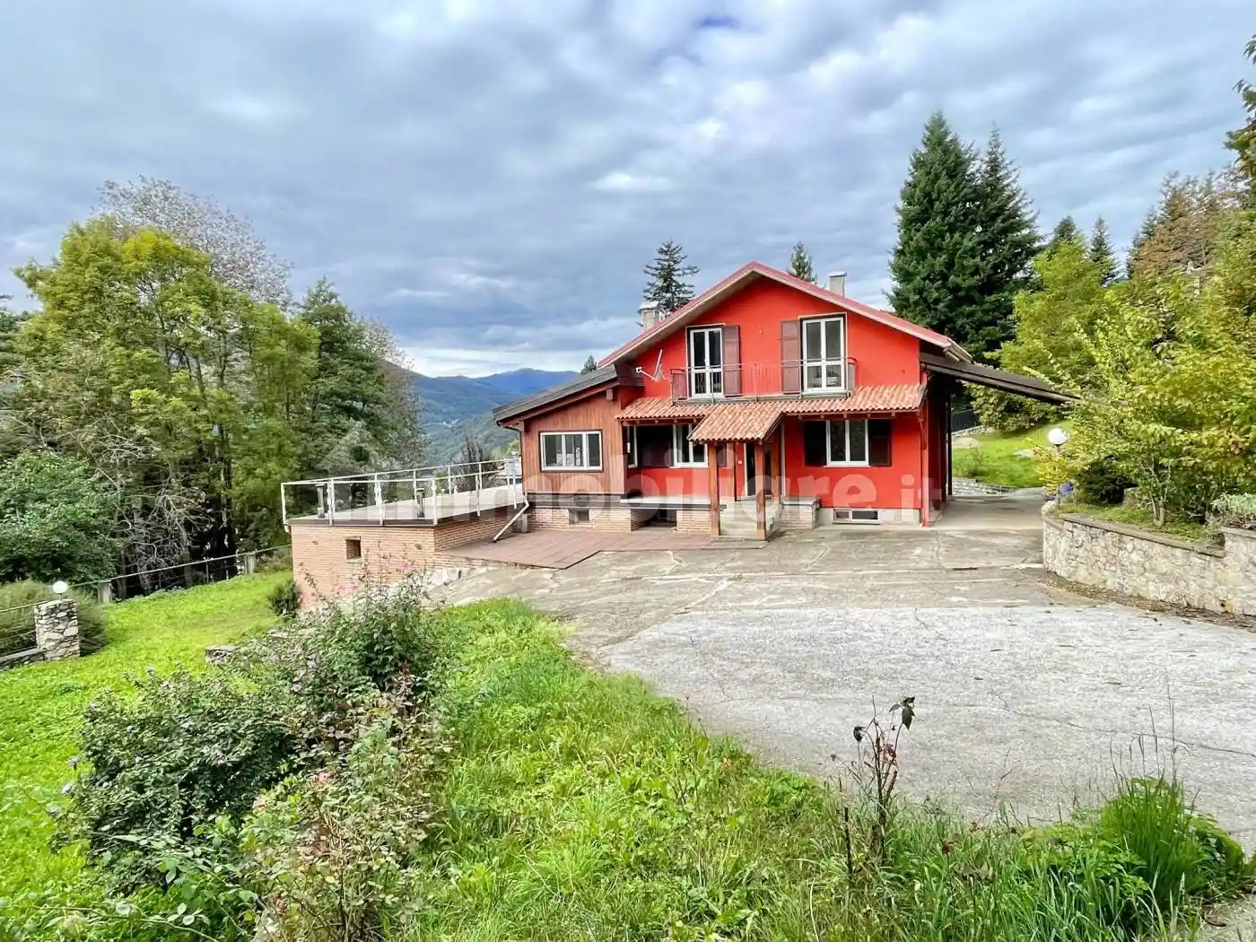 Villa in vendita a Montaldo di Mondovì