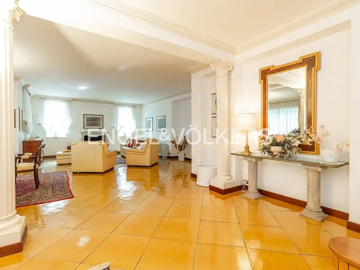 Villa in vendita a Velletri