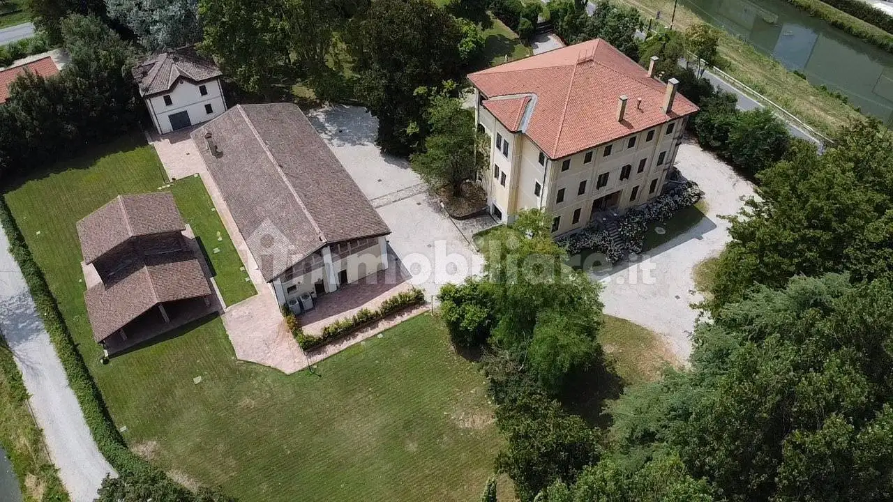 Villa unifamiliare piazza Martiri, Centro, Curtarolo - foto 3