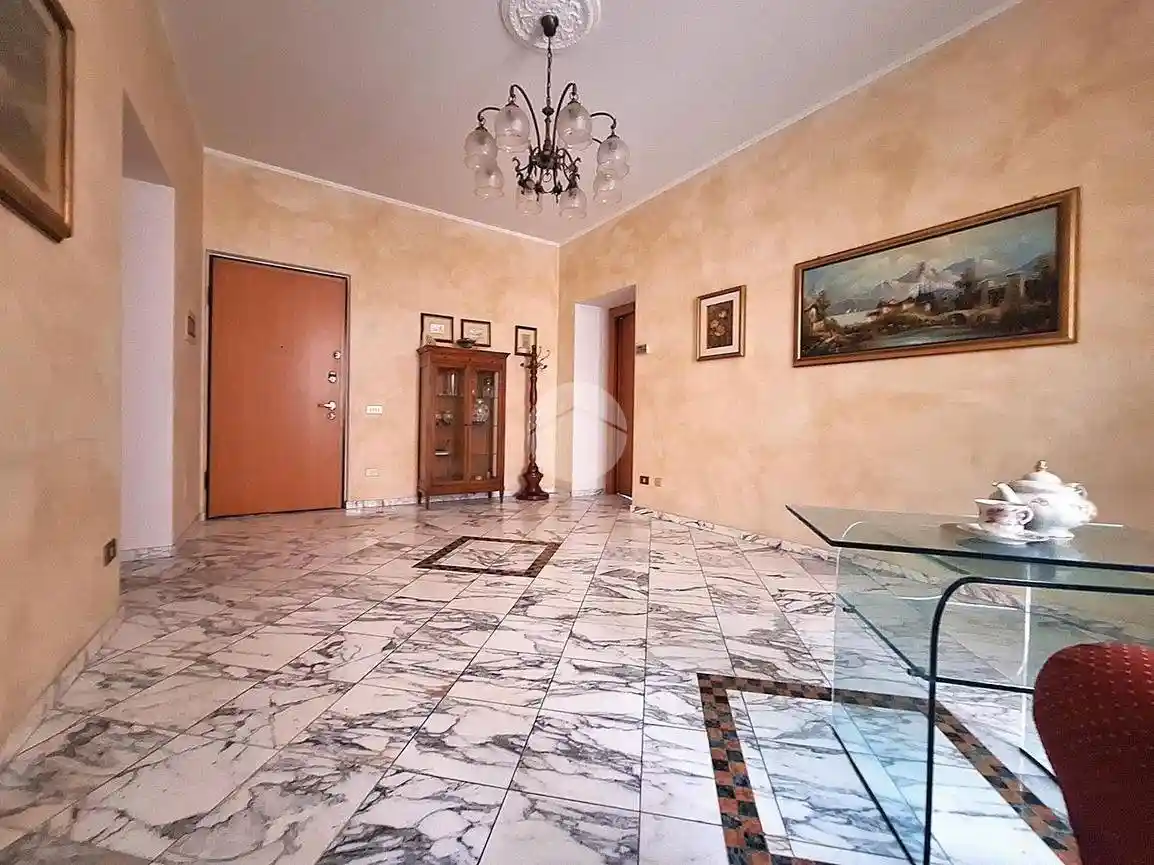 Appartamento in vendita a Voghera