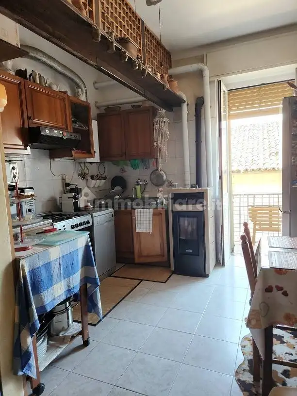 Appartamento in vendita a Sommo