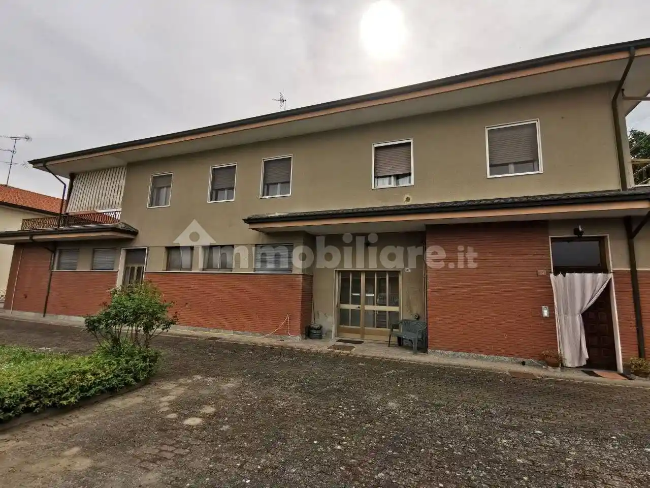 Palazzo - Edificio in vendita a Casteggio