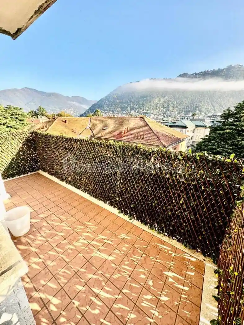 Trilocale ottimo stato, quarto piano, Viale Varese - Crocifisso, Como - foto 3