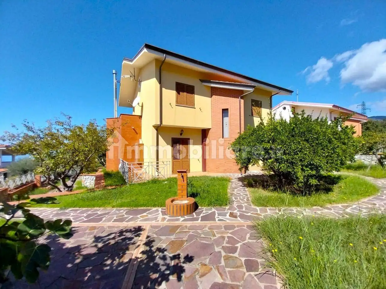 Villa in vendita a Fuscaldo