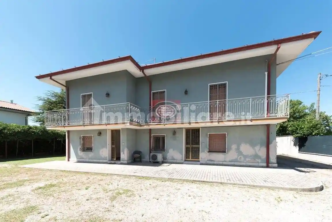 Casa indipendente in vendita a Cesena