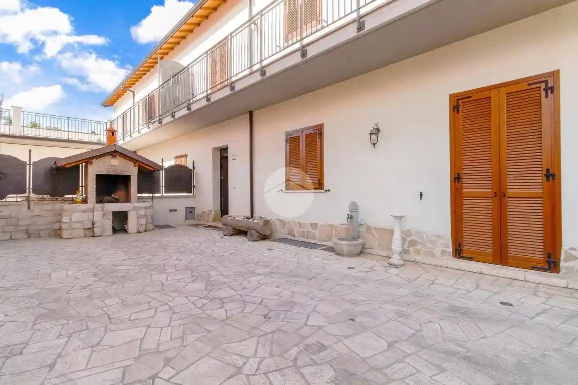 Casa indipendente - foto 2