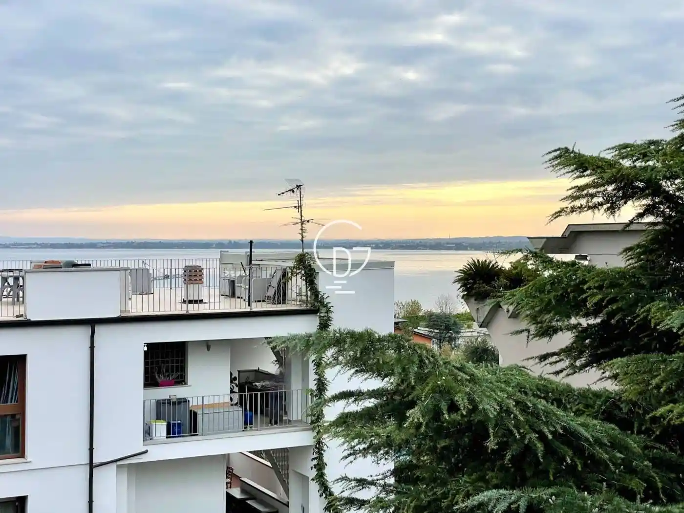 Villa in vendita a Desenzano del Garda