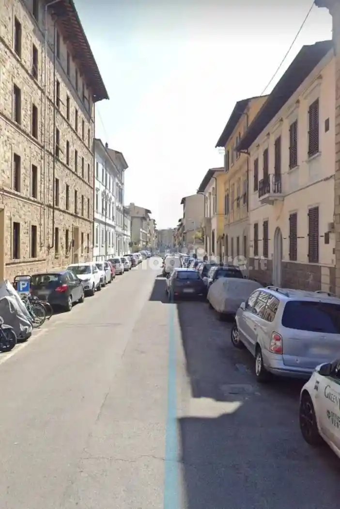 Palazzo - Edificio in vendita a Firenze