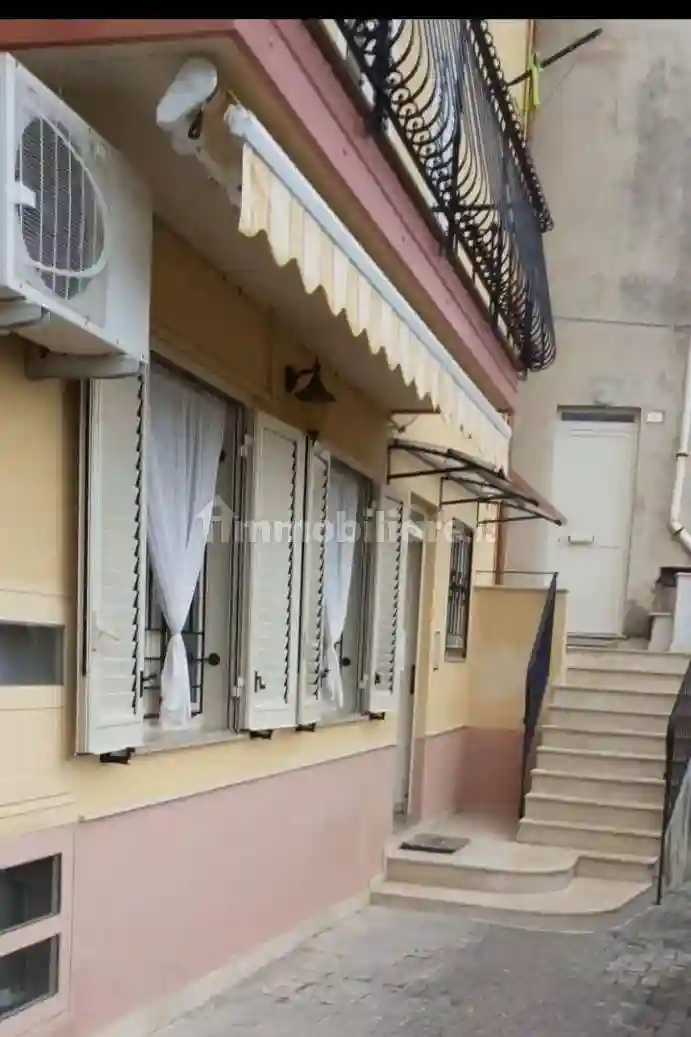 Villa unifamiliare Vico 2 Scesa Caserma 1, Centro, Castroreale - foto 4