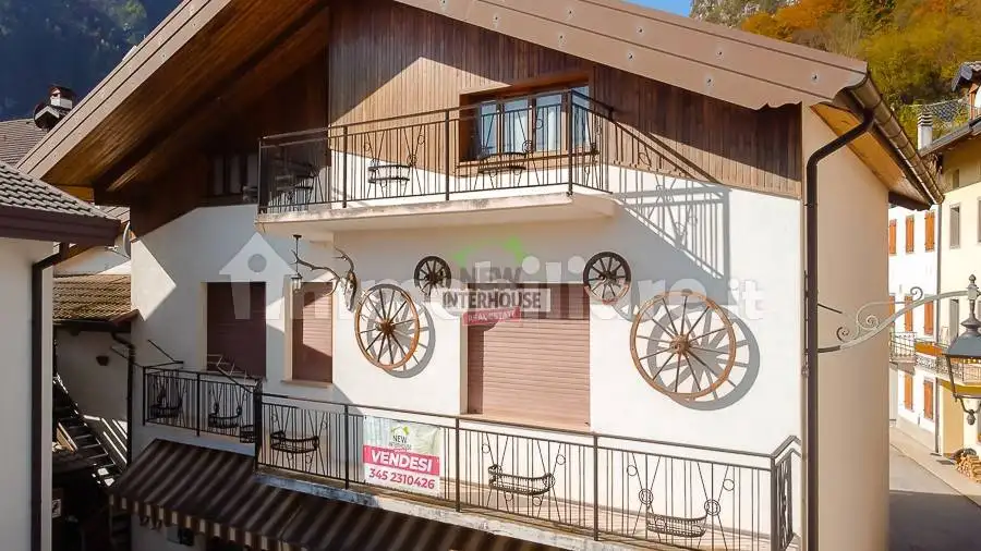 Appartamento in villa via Vittorio Emanuele II 55, Centro, Cimolais - foto 4